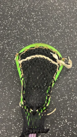 Used STX AV8 Men Atk/Mid Complete Stick Green
