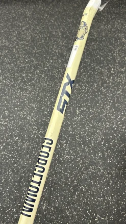 Used STX CRUX PRO GEORGETOWN Womens Atk/Mid LAX Shaft White