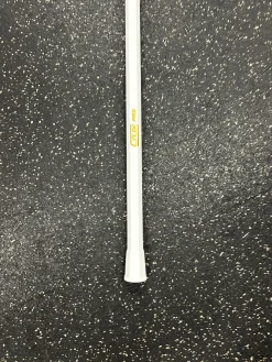 Used STX CRUX PRO Womens Atk/Mid LAX Shaft White