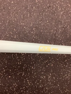 Used STX CRUX PRO Womens Atk/Mid LAX Shaft White