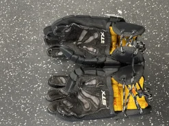 Used STX STINGER Lacrosse Gloves Junior Black 12