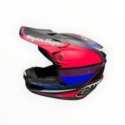 Used Troy Lee Designs SE 5 Adult Helmet Black MD