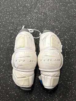 Used True ZEROLYTE Lacrosse Arm Pads/Guards White MD