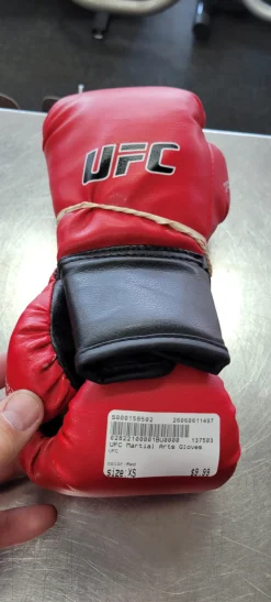Used UFC Martial Arts Gloves Red XS