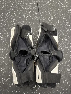 Used Under Armour ARM GUARD Lacrosse Arm Pads/Guards Black LG