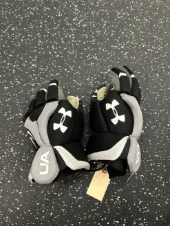 Used Under Armour COMMAND Lacrosse Gloves Mens Black SM