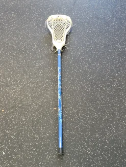 Used Under Armour FUTURES Wmn Atk/Mid Complete Stick White