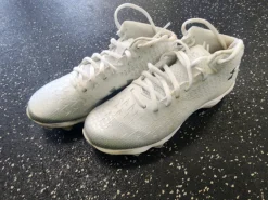 Used Under Armour SPOTLIGHT LAX Cleats Boys White Junior 05