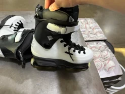 Used UNIVERSAL SKATE DESIGN SWAY TEAM 57 Senior Aggressive Skates White Senior 9