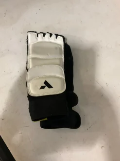 Used Vision Martial Arts Hand Pads White MD