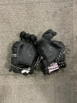 Used Warrior BURN GLOVES Lacrosse Gloves Junior Black XXS