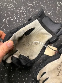 Used Warrior BURN NEXT Lacrosse Gloves Junior Black XS
