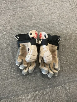 Used Warrior BURN NEXT Lacrosse Gloves Junior White 8"