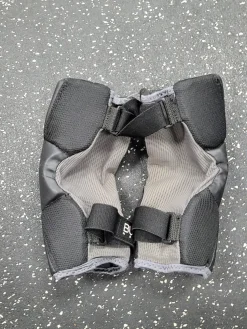 Used Warrior BURN NEXT Lacrosse Arm Pads/Guards Black MD