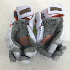 Used Warrior BURN XP JR XL LAX GLOVES Lacrosse Gloves Junior White XL