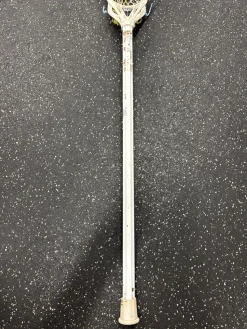 Used Warrior EVO 5 W/ ECD CARBON 2.0 JR STICK Jr Atk/Mid Complete Stick White 37