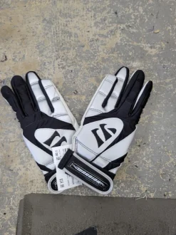 Used Warrior FIELD WOMENS SM Women's Lacrosse Gloves