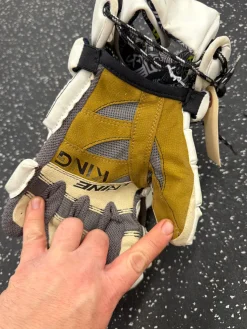 Used Warrior KING 3 Lacrosse Gloves Mens White LG