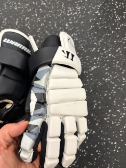 Used Warrior LOCKDOWN LAX Goalie Gloves Y Black 10"