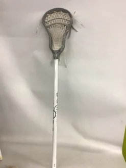 Used Warrior MINI EVO 4 Jr Atk/Mid Complete Stick White