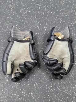 Used Warrior NEMESIS PRO LAX Goalie Gloves M Black LG