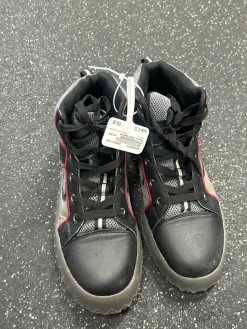 Used Acacia GRIP-INATOR Broomball/Curling Shoes Senior 12
