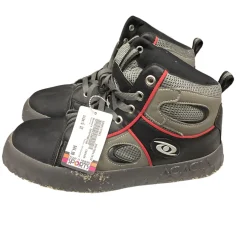 Used Acacia GRIPINATOR Broomball/Curling Shoes Senior 10