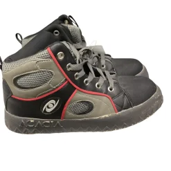 Used Acacia GRIPINATOR Broomball/Curling Shoes Senior 10