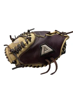Used Akadema AGC98 BB/SB Catchers LH Throw Chocolate And Almond 32"