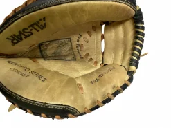 Used All-Star PRO FORMED BB/SB Catchers RH Throw Black 28