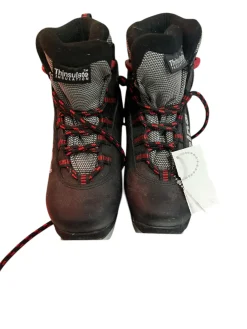Used Alpina Boys NNN XC Ski Boots Black YT-11