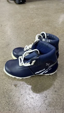 Used Alpina Girls NNN XC Ski Boots Navy Blue JR-03