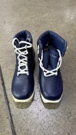 Used Alpina Girls NNN XC Ski Boots Navy Blue JR-03