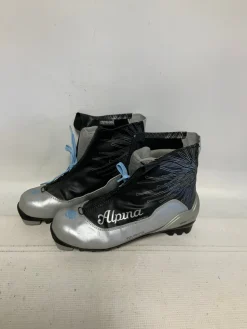 Used Alpina T20EVE Womens NNN XC Ski Boots Grey W 07-07.5 / JR 05.5-06
