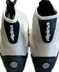 Used Alpina Womens NNN XC Ski Boots None W 06.5-07 / JR 4.5-05