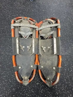 Used Atlas Snowshoes Mens Orange 25"