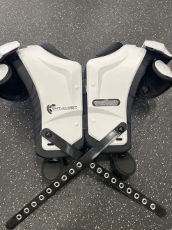 Used Battle Sports DEFENDER YOUTH FB Shoulder Pads White XL