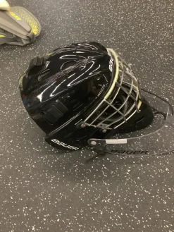 Used Bauer CONCEPT C2 Senior Goalie Helmet/Mask Black M/L