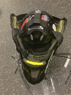 Used Bauer CONCEPT C2 Senior Goalie Helmet/Mask Black M/L