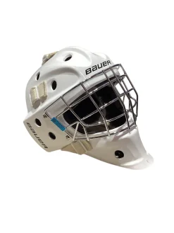 Used Bauer 930 GOALIE MASK Junior Goalie Helmet/Mask White S/M