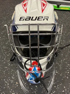 Used Bauer 930 GOAL MASK Youth Goalie Helmet/Mask White One Size