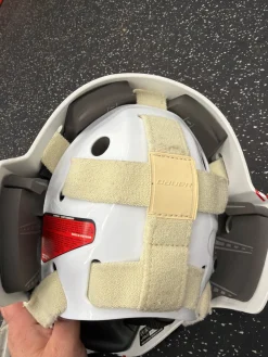 Used Bauer 930 GOAL MASK Youth Goalie Helmet/Mask White One Size