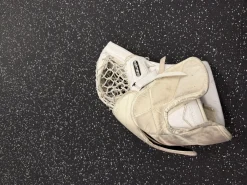 Used Bauer ONE.9 Inter Goalie Catcher White