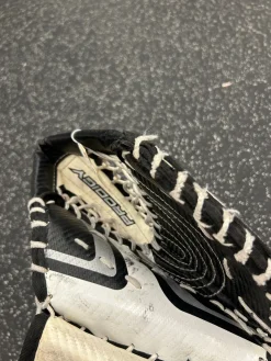 Used Bauer PRODIGY 2.0 Youth Goalie Catcher White