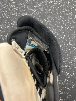 Used Bauer PRODIGY 2.0 Youth Goalie Catcher White