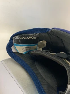 Used Bauer REACTOR R5 PRO 32+1 Goalie Leg Pads Senior White And Royal Blue 32