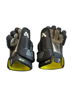 Used Bauer SUPREME M3 Junior Gloves None 12