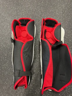 Used Bauer VAPOR X20 SHINS Senior Shin Guards White 16"