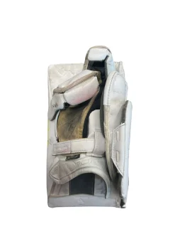 Used Bauer X5PRO Junior Goalie Blocker White