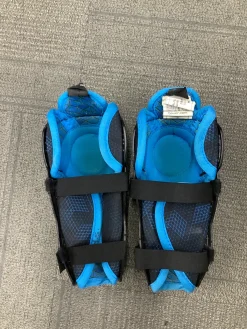 Used Bauer X Youth Shin Guards Black 8"